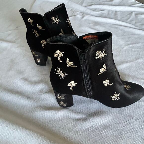 Ninety Union Black Velvet Embroidered Insect Ankle Boots 11 , Goth, Unique - Picture 2 of 5